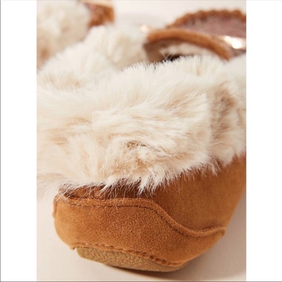 🆕NWT fur lined sequin moccasin slippers - Picture 2 of 8